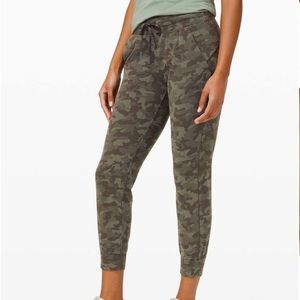 Lululemon Ready to Rulu Jogger 29" (Camo Olive)